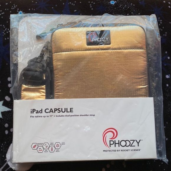 Phoozy Other - PHOOZY Thermal Insulated iPad Capsule